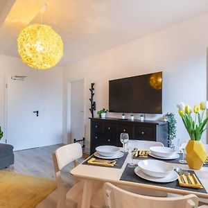 1 Schulterblatt-Apartments Hamburg For 6
